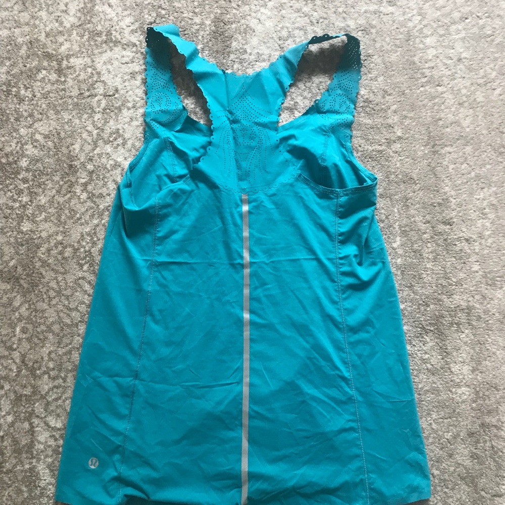 Lululemon turquoise racer back tank top.